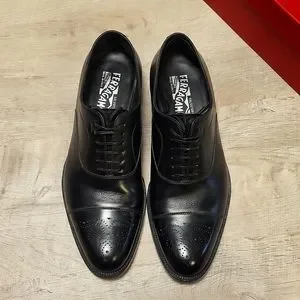 Salvatore Ferragamo | Shoes | Goya Black Leather Salvatore  display picture 2